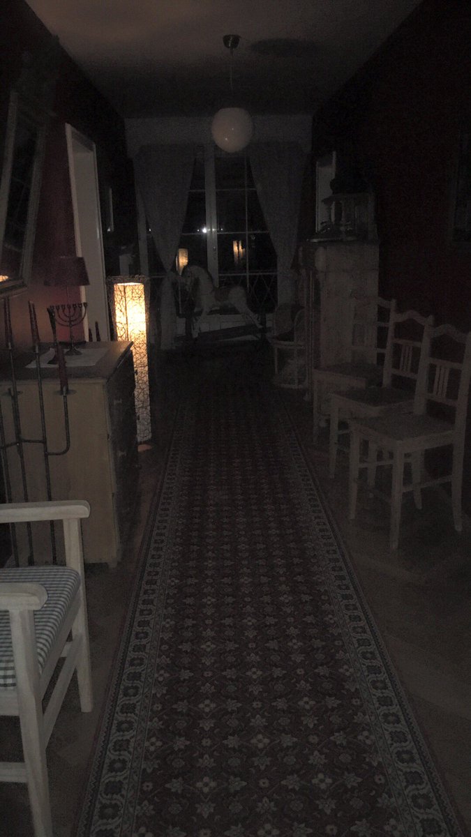 ok but this hotel is so creepy