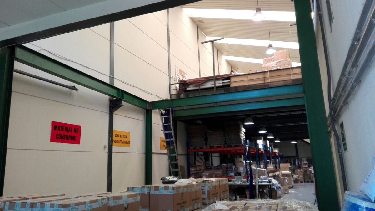 FernandezPeno's tweet photo. #AMPLIACION de #forjado para #nave situada en Polígono Industrial #VentorrodelCano en #Alcorcón (#Madrid ). https://t.co/LTSUpjWjB7
