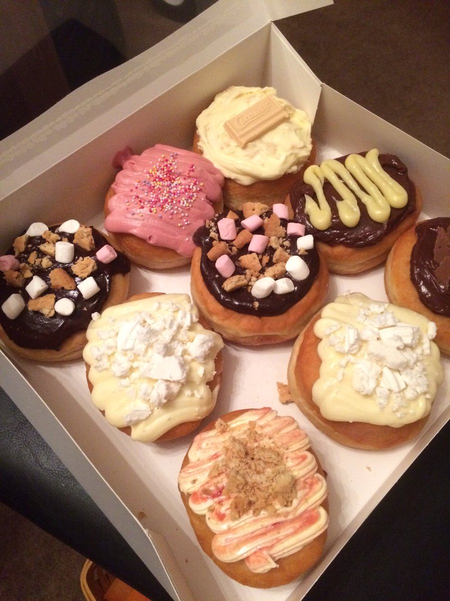 halo_donuts's tweet photo. Wow what a busy we've had! Lots of special teacher thank you donuts being delivered ❤️❤️❤️ what we do! #notts #derby https://t.co/CJ4rSrwa3V