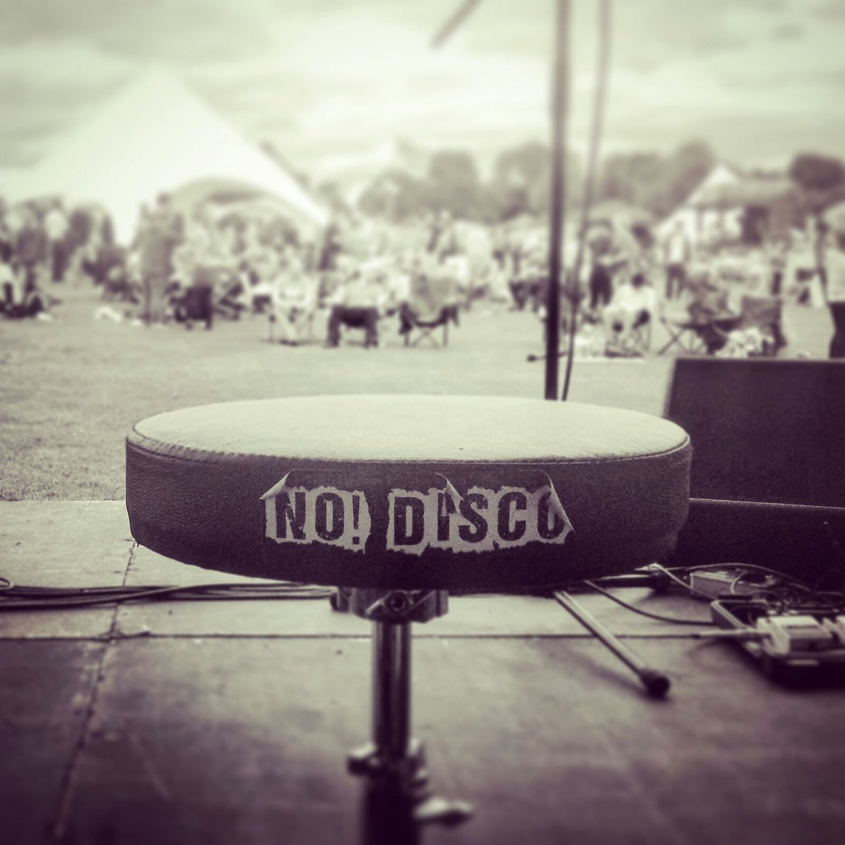 NoDisco1's tweet photo. Few pic from @OsfestDerby #donttellturt #photobomb https://t.co/658ExiPNmh