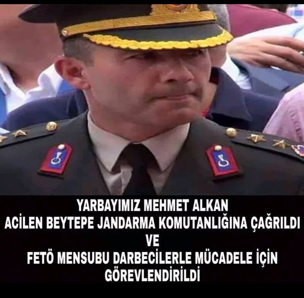 Düne kadar daha vatan haini diye suçladınız.
keser döner sap döner gün gelir hesap döner.
Komutanım can feda sana.