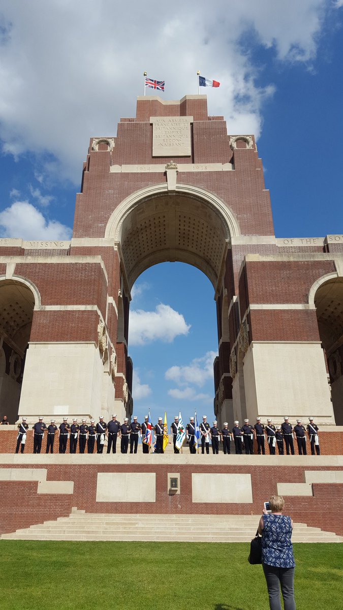 CVFB1's tweet photo. Thiepval Monument https://t.co/VYFtgg0Bom