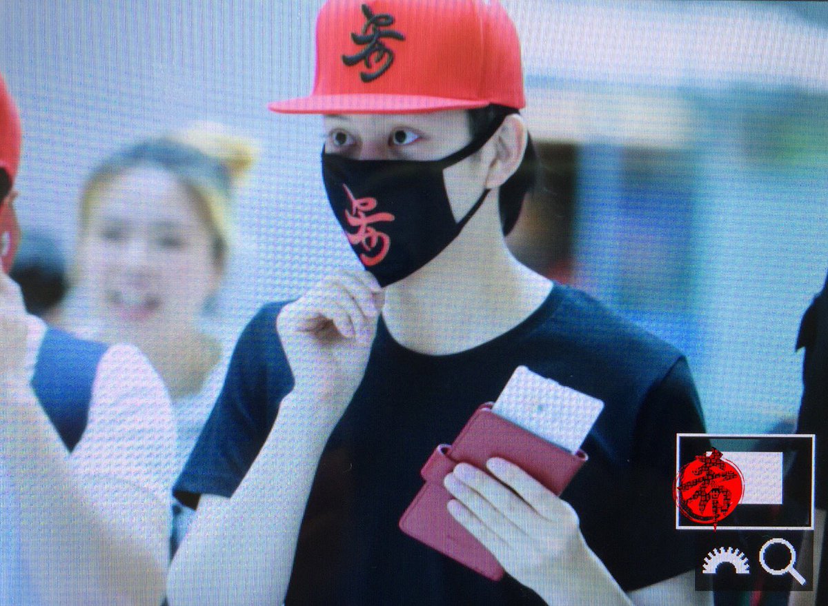 onlyheechul0523's tweet photo. 160726 인천공항 출국 #kimheechul #김희철 상하이 팬미팅 화이팅💕 https://t.co/grCLQIpNyK