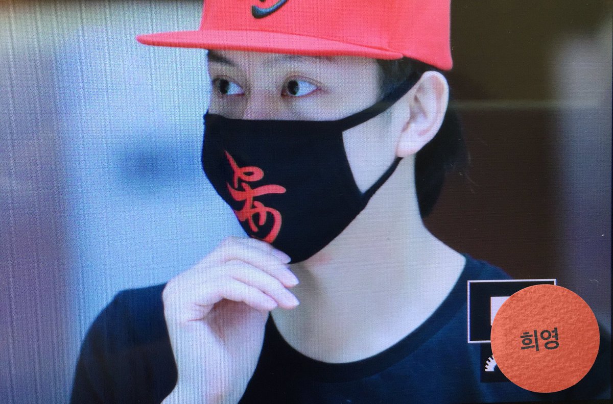 shadow7043's tweet photo. 160726 인천공항 출국 #kimheechul #김희철 상하이 팬미팅 #김희철 https://t.co/SN1NtZVCaR
