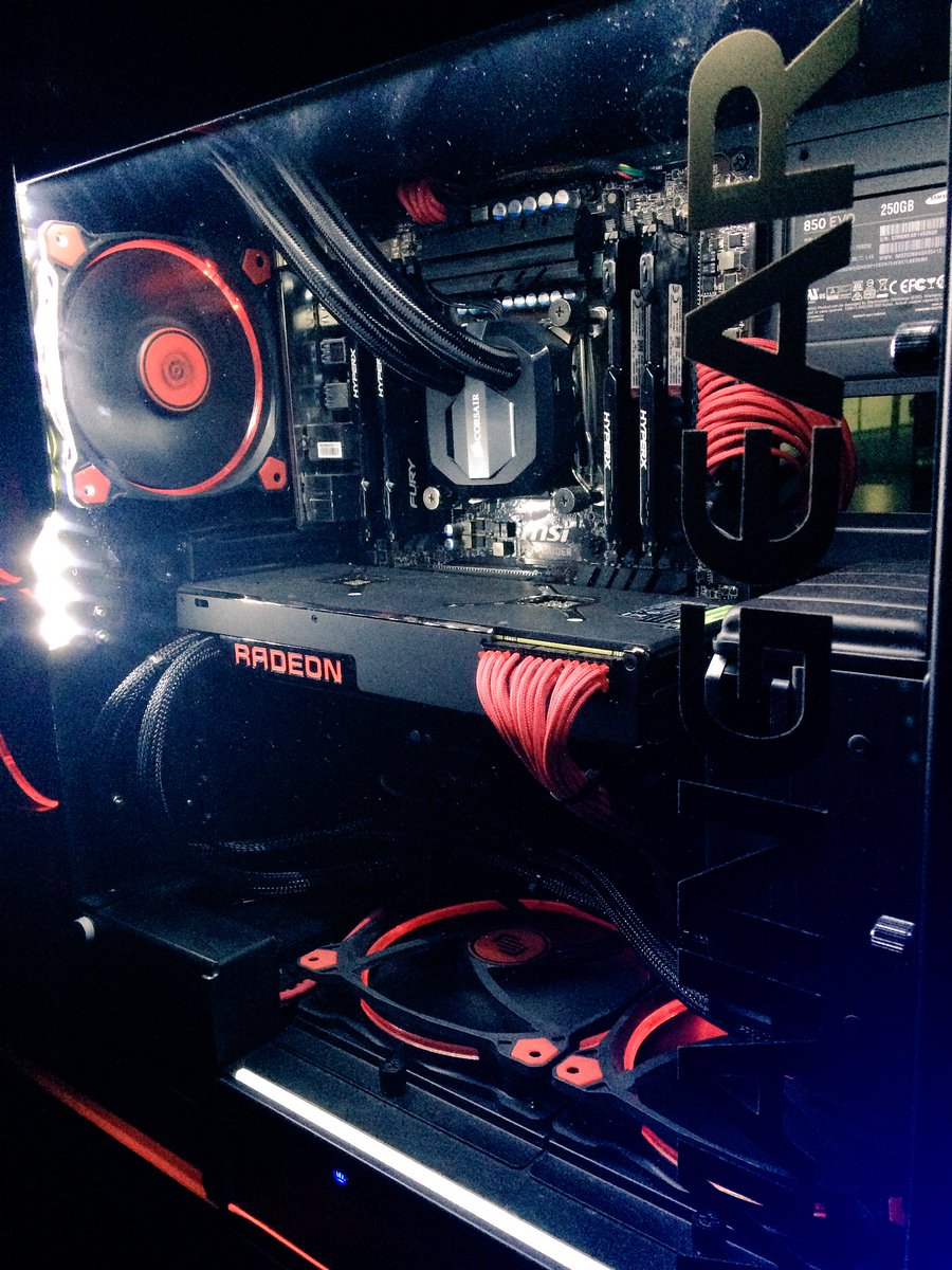 stellahklee's tweet image. One of the many systems powering VR experiences at #AMDCapsaicin!