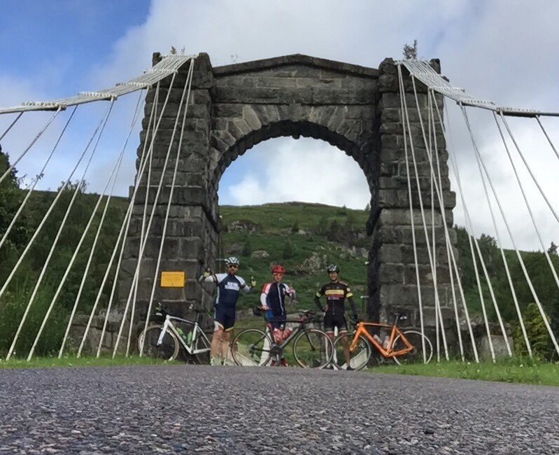 exm_jogle2016's tweet photo. A calm moment from today's 127 mile brutal leg #exmjogle2016 @macmillancancer @exmouthhour @bayfmradio @JustGiving https://t.co/lCzWEkinj5