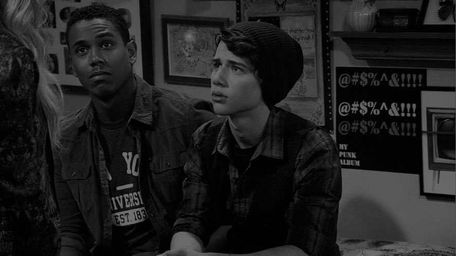 oaridomo's tweet image. Look at the way they're looking at eachother😍#Joshaya