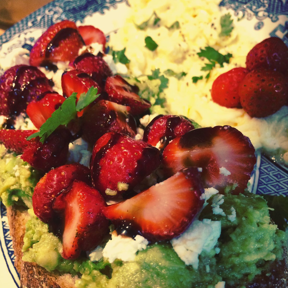 KitchenAt149's tweet photo. #summer #breakfast #strawberries #egg #avocado #arsenal #finaburypark #london #coffeeshop #coffee #smoothies https://t.co/JaiEHSBPgR