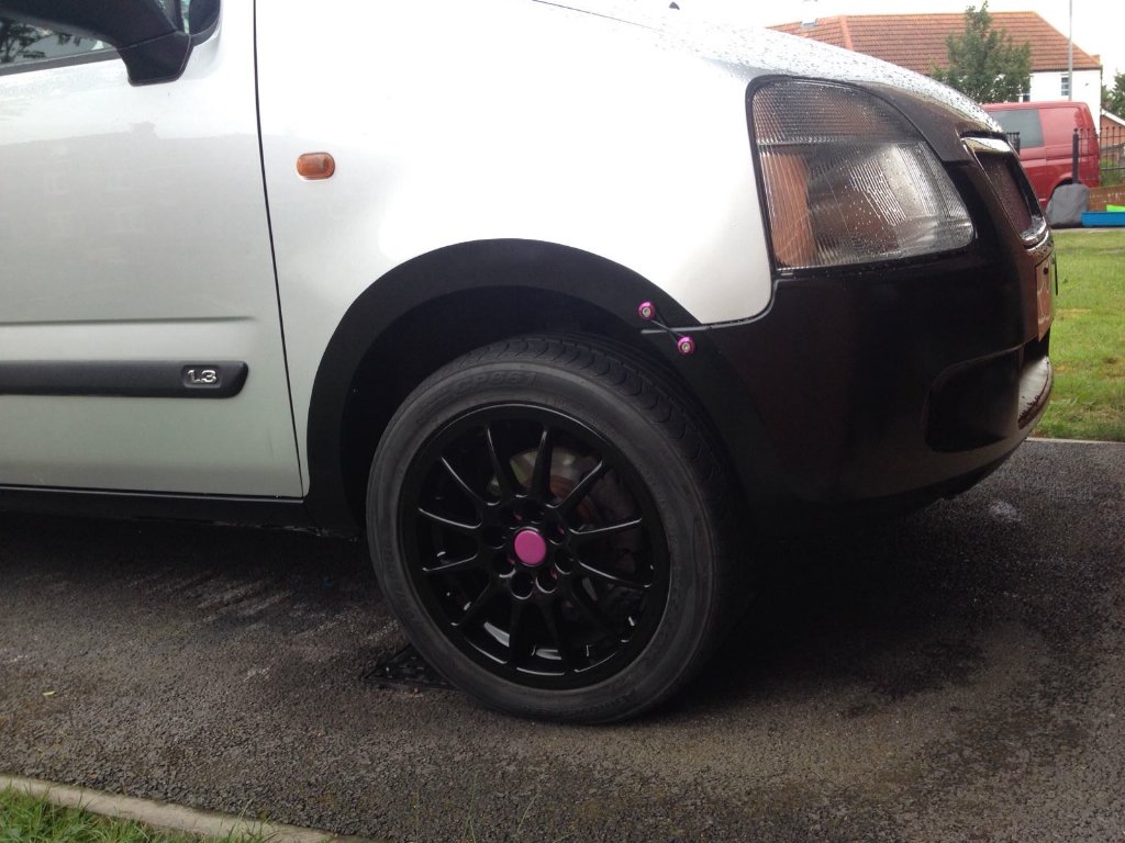 SuzukiSandi2912's tweet image. @Got_it_Mod_it currently painting my wheels. Going to look amazing when complete 😊👌👍👌👍