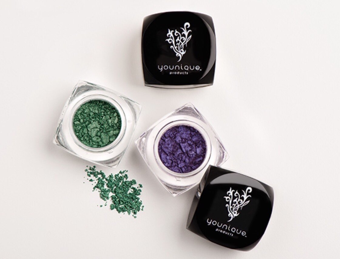 kat3rina91's tweet photo. Beautiful colours that last all day! See the full collect at https://t.co/5NMW6om6w2 #younique #eyeshadow #pigment https://t.co/KTirRpZDOj
