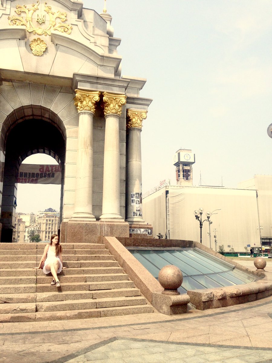 Pt1Lena's tweet photo. #Kiev #freedom #beauty #Хрещатик https://t.co/s8tgHNRghg