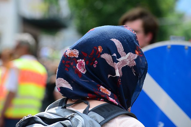 WebJurist's tweet image. Kopftuchverbot in Deutschland - nach wie vor keine einheitliche Regelung dlvr.it/LtTzXy