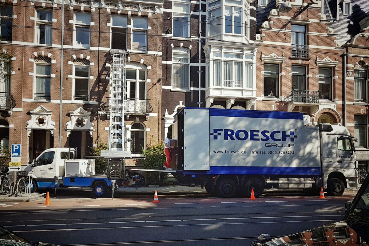 HaanRelocation's tweet image. Today assistance for our partner #Froesch in #Amsterdam #teamwork #internationalmoving #happycustomers