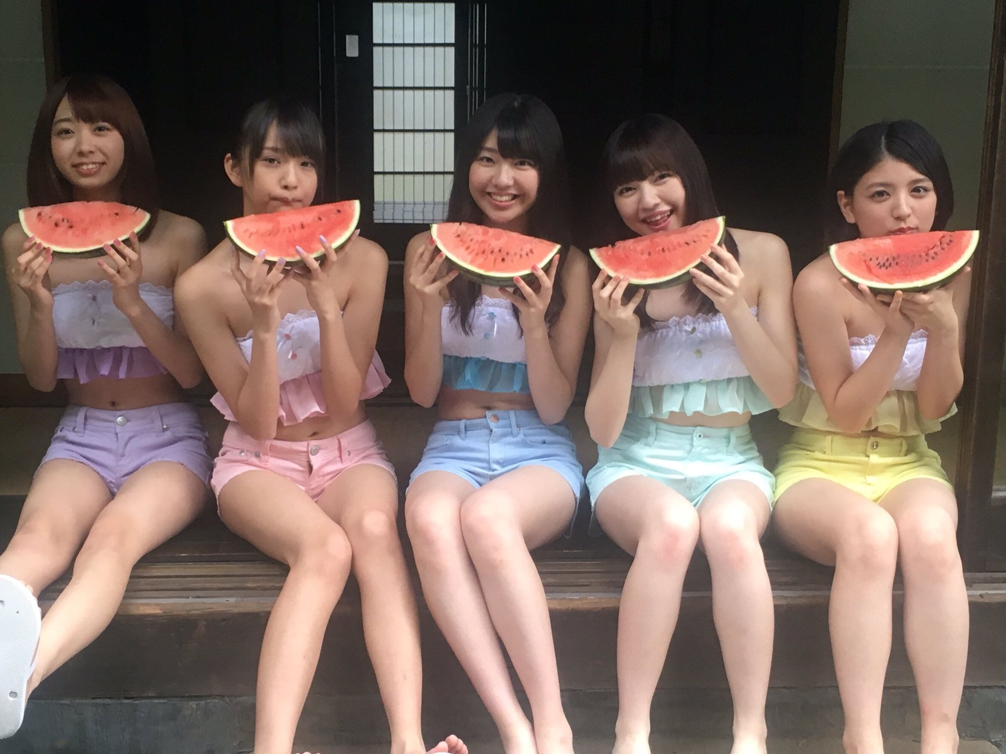 廣川 奈々聖 12 25 中野サンプラザ お知らせ 週プレ Tif 16公式bookに掲載されてます 私は初めてのオヘソこんにちは でした W 笑 ちょっと恥ずかしいけど 是非チェックしてね 楽しい撮影だった わーすた