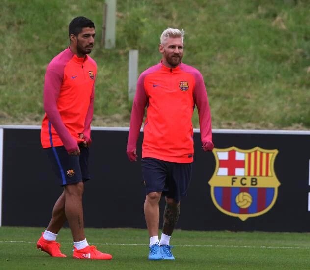 ernestomoctezum's tweet photo. Luis Suarez y #MessiRubio ⚽.. https://t.co/EYzViNt08V
