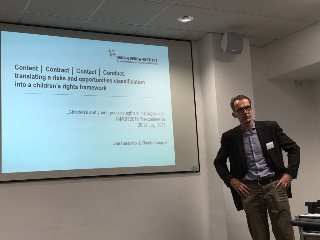 How to operationalise children's rights in online environment - Uwe Hasebrink #lsechildrights #IAMCR2016 https://t.co/Jt63bo7Ukq