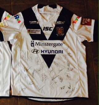 Fex_P's tweet photo. Want to win a signed Hull FC jersey. Just Follow RT &amp; Like I will pick a winner Friday👍🏻 #ChallengeCup🏆 #HullFC⬛️⬜️ https://t.co/7Crq5YCGlg