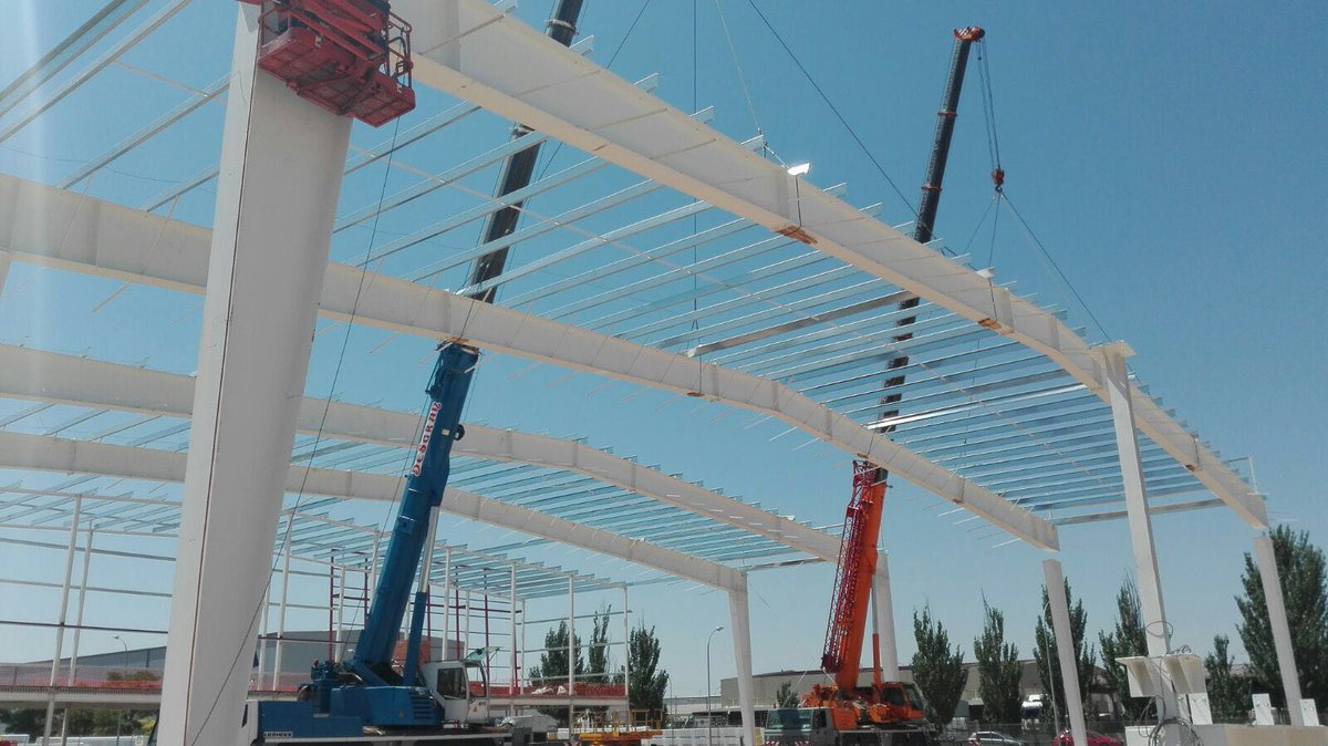 FernandezPeno's tweet photo. Nave en Alcazar de San Juan (Ciudad Real) #estructurasmetalicas #construccion #cerrajeria #estructuraarmada https://t.co/bxHvIxZUm1