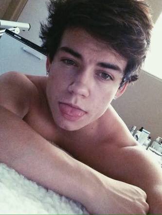 jessy (@boldekidd) on Twitter photo 