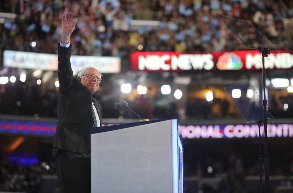 Libertea2012's tweet photo. Sanders Delegates and Protesters Make Their Frustrated Presence Known… https://t.co/yGW2gjyMPh #PoliticalRevolution https://t.co/lxbJMWOEP3