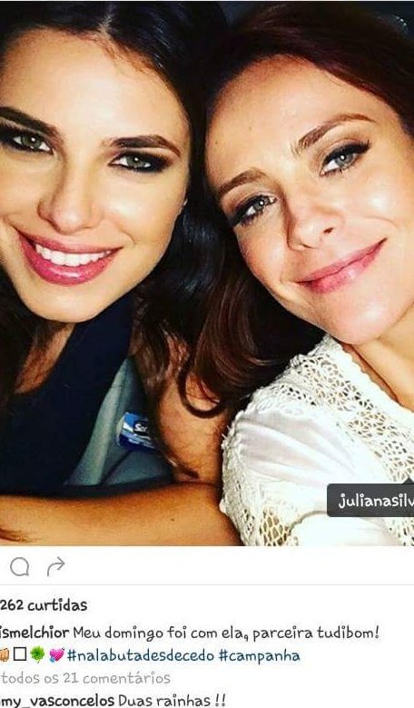 arunaoficial1's tweet photo. Quem diria  amigas❤❤❤ https://t.co/PT8IwEk0iw