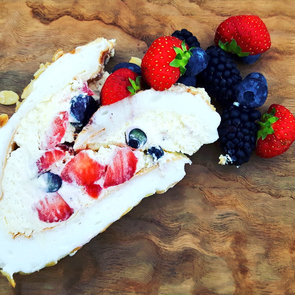 #StirUpSummer with our fruity, creamy and nutty roulade <a href="/MatthewClarkLtd/">Matthew Clark</a>