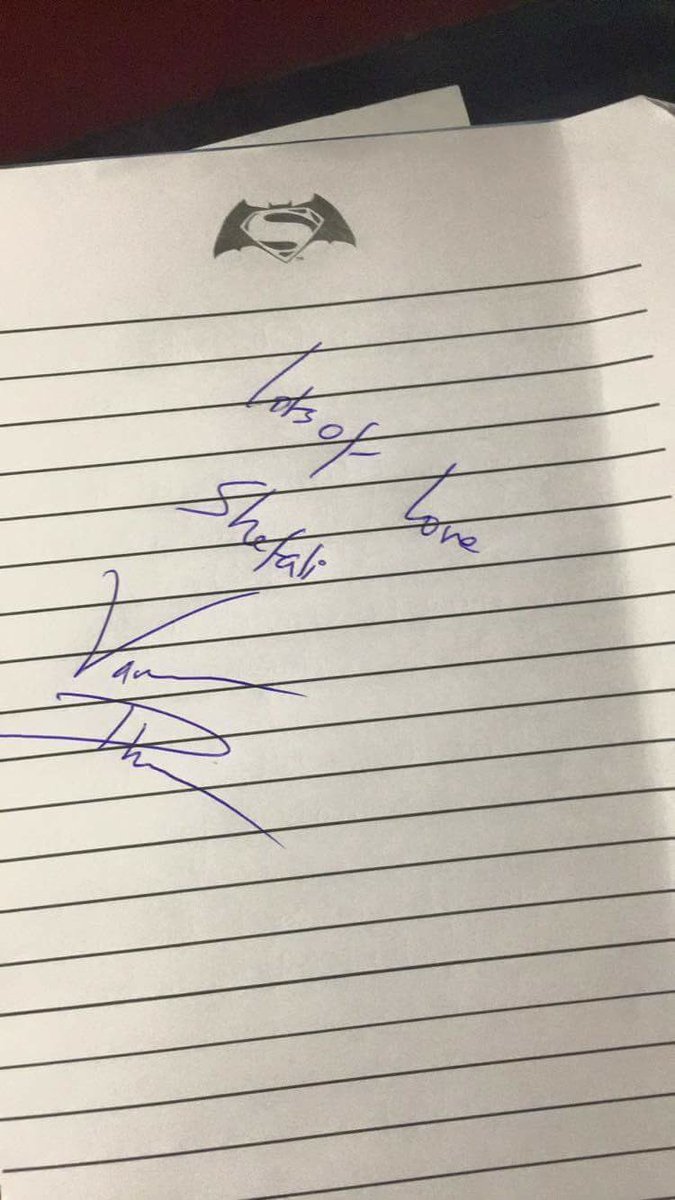 shefalisaxenaa's tweet photo. When @Varun_dvn sends an autograph! Love in the time of selfies... #OldSchoolFan Thank you!!!! https://t.co/dDBFKRF3c9