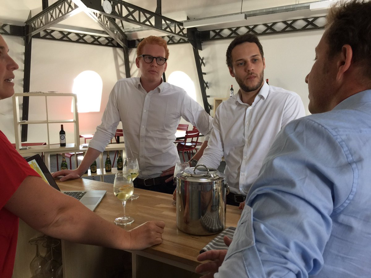 vincent_pretet's tweet photo. #WineTech: Enjoying #folleEnvie refreshers w/ @DamGranet from @MoetHennessy at @33entrepreneurs #playtoyourstrengths https://t.co/0pD2RaoT7A