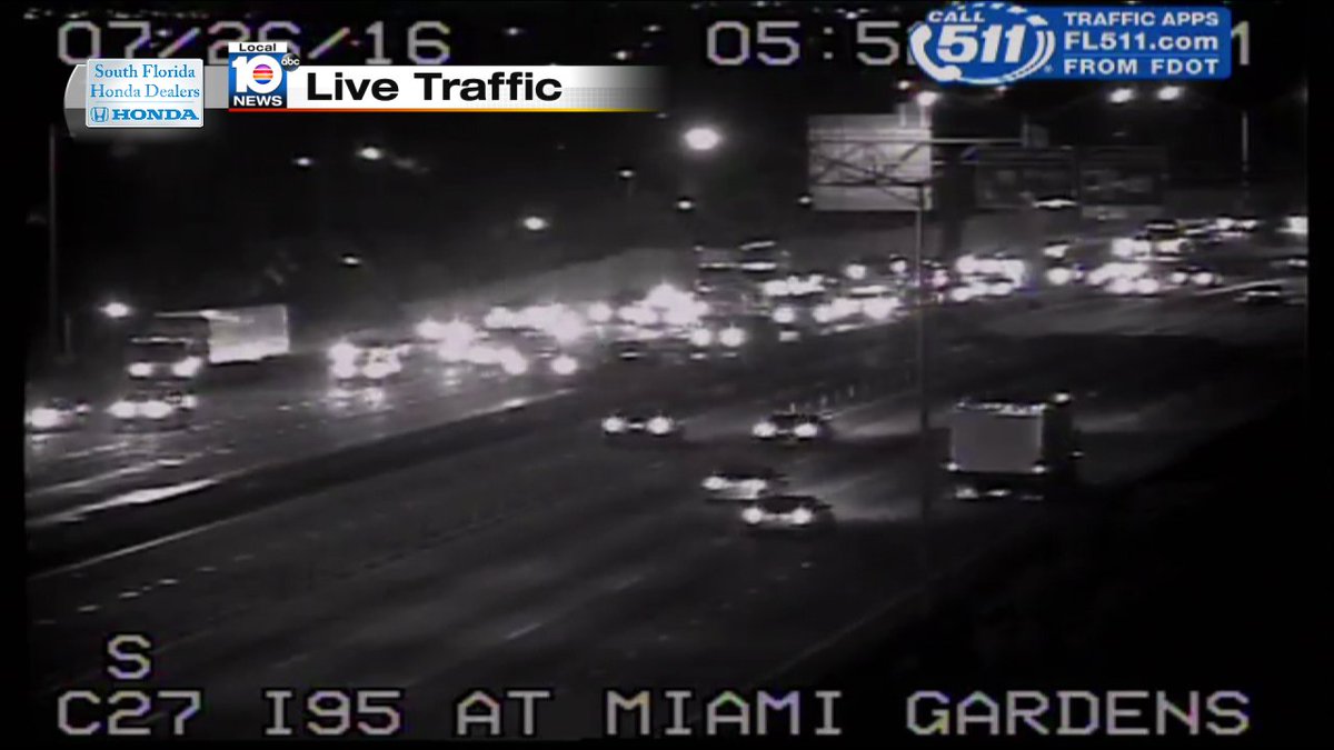 Crash on I-95 NB and Miami Gardens Dr/ Express Lanes Blocked #TRAFFIC #MIAMI https://t.co/3GqWCTcYrF