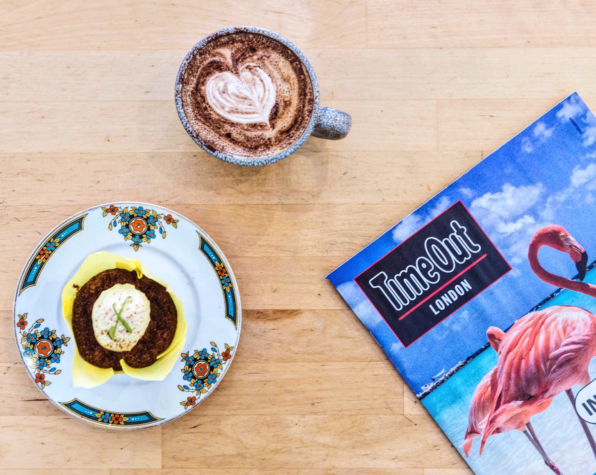 London_Caffeine's tweet photo. Cake for breakfast @Bake_Street ! Reading @TimeOutLondon ! #dripapp #unlimitedcoffee #london https://t.co/U12jYhtF6v