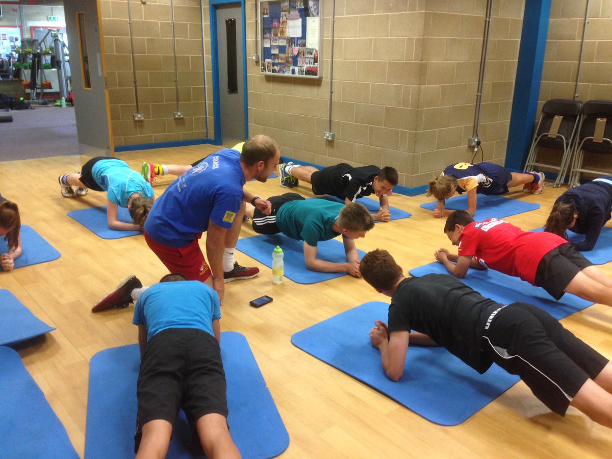 FuturesSports's tweet image. Some S&amp;amp;C from our fitness guru @lcassidy_ for our @FuturesSports High Performance Athletes #myfutures #plankoff