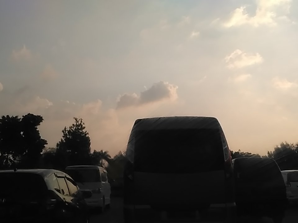 dolphRin's tweet photo. @PRFMnews @infobandung macet bgt bgtu msk tol Baros. Ada apa ya? #LalinBDG #InfoBDG https://t.co/8ylurIwlnu
