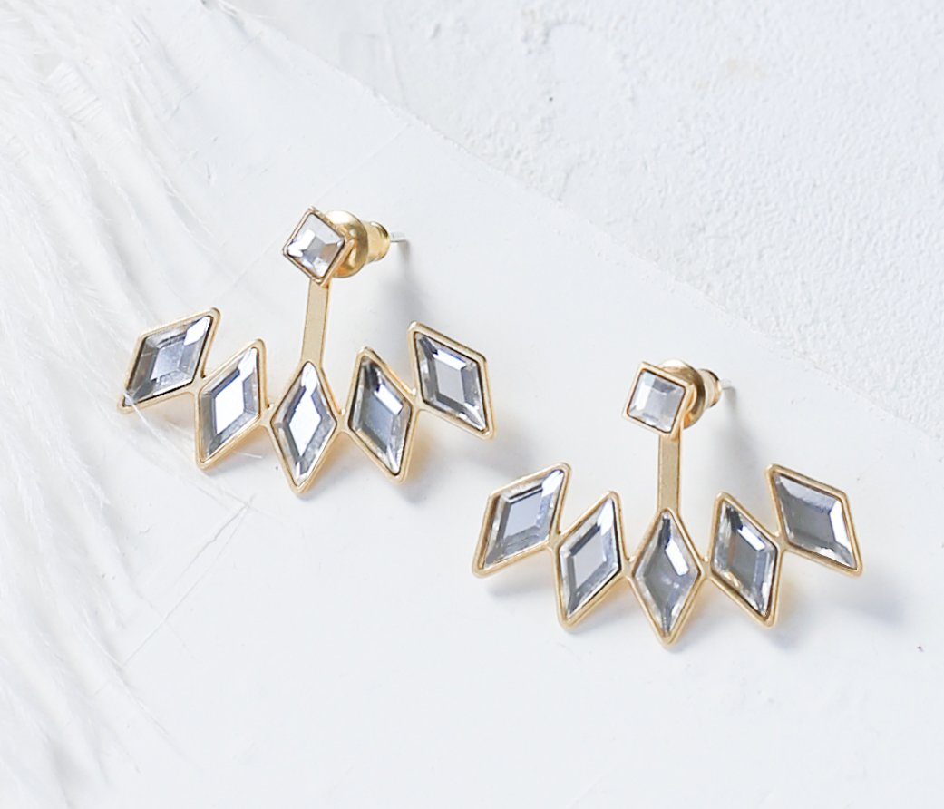 ShlomitOfir's tweet photo. #Sparkle &amp; #shine this #event season with our #new blingtastic #earjacket #collection>> https://t.co/QiIBjVl8h6 https://t.co/wcj4ctriNX