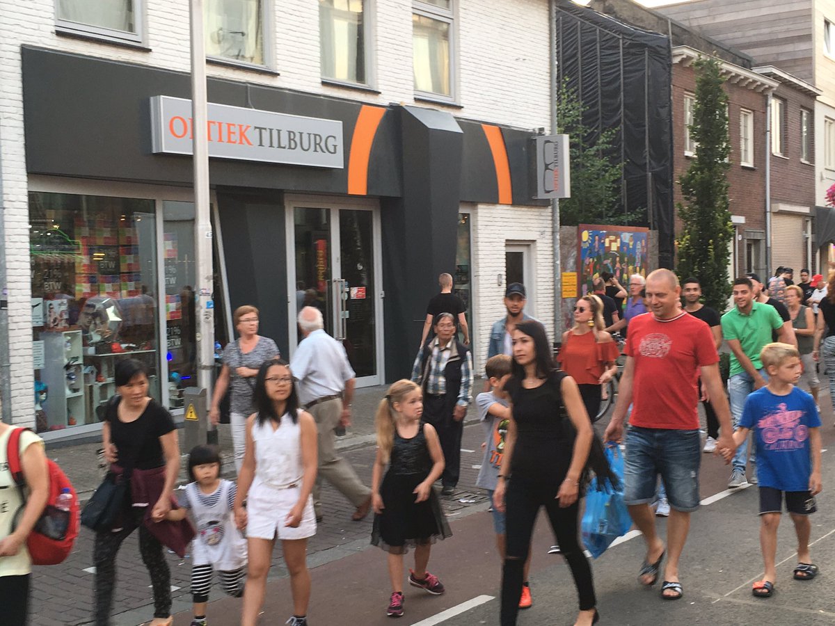 Kermis in Tilburg, Optiek Tilburg!