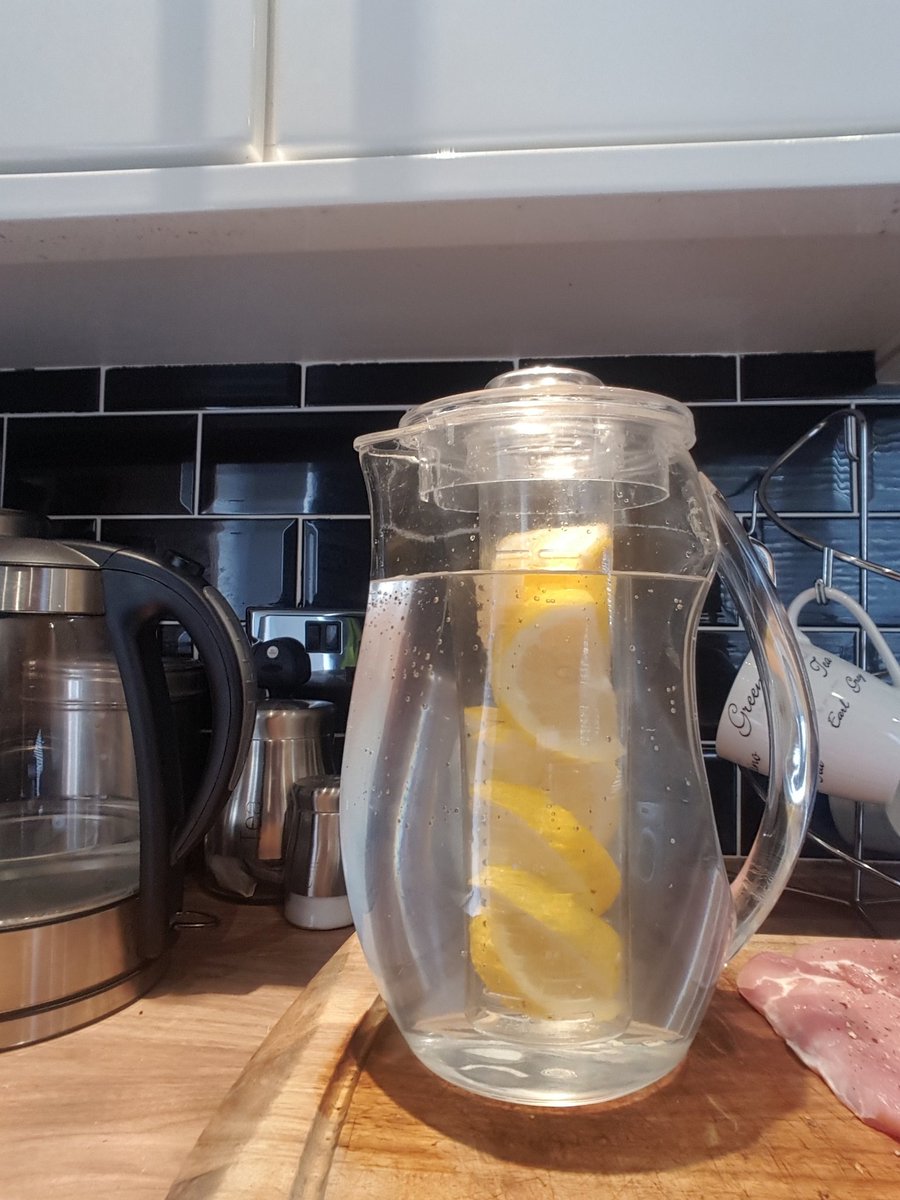 nathlowe001's tweet photo. If u R serious about ur lemon, lime or berry water this jug is a must! #lemonwater #limewater #berrywater #feelgood https://t.co/nbEmz88Ze6