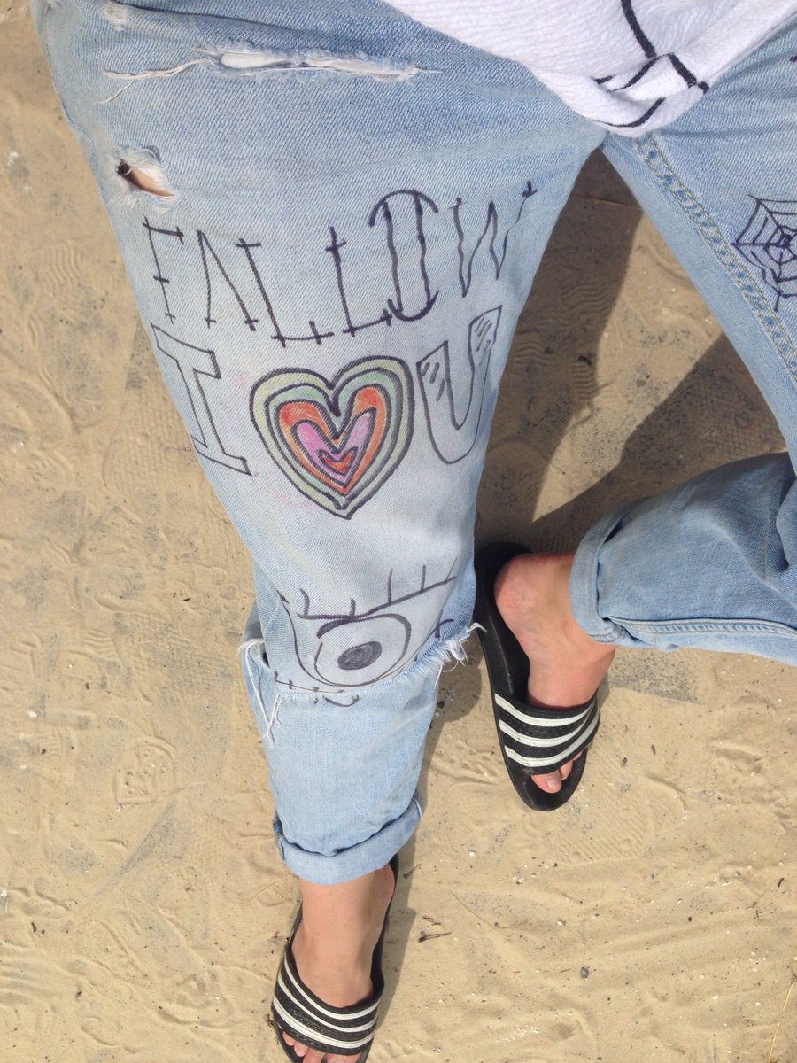FallowDenim's tweet image. #denimcustomising #sliders #iloveu #fallow #fallowdenim #parklife