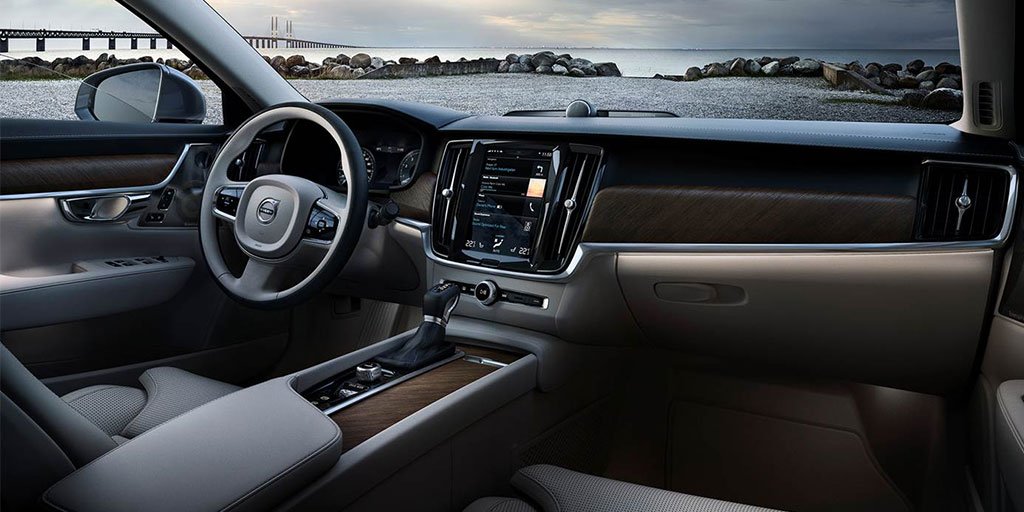 Volvo Cars tweet media