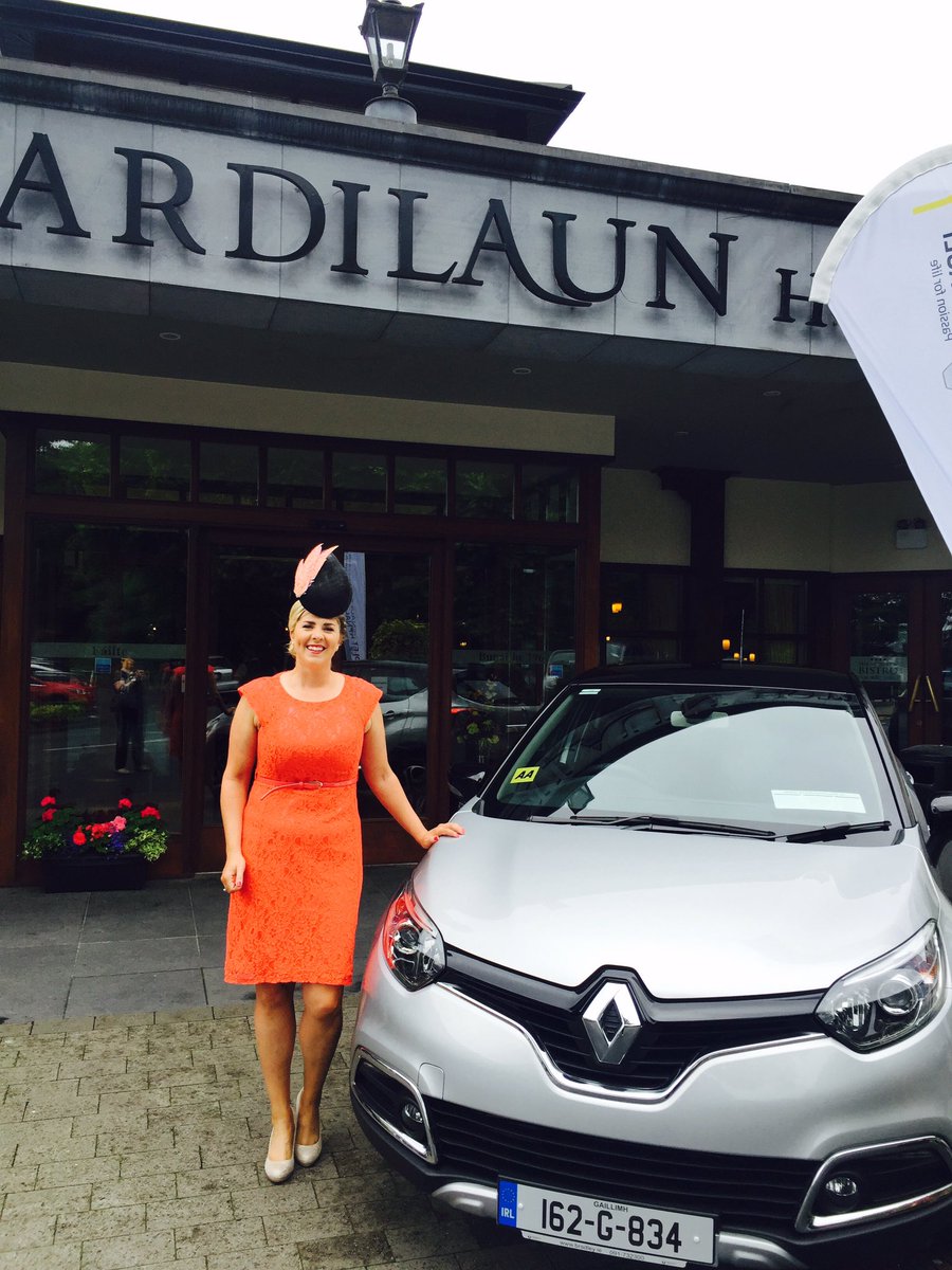 JoanneMurphy_'s tweet photo. All set up to MC racing of a different kind at the #FirstFurlong for @BCResearchIre #HatsOffToCancerResearch https://t.co/qKeZnuPuY5