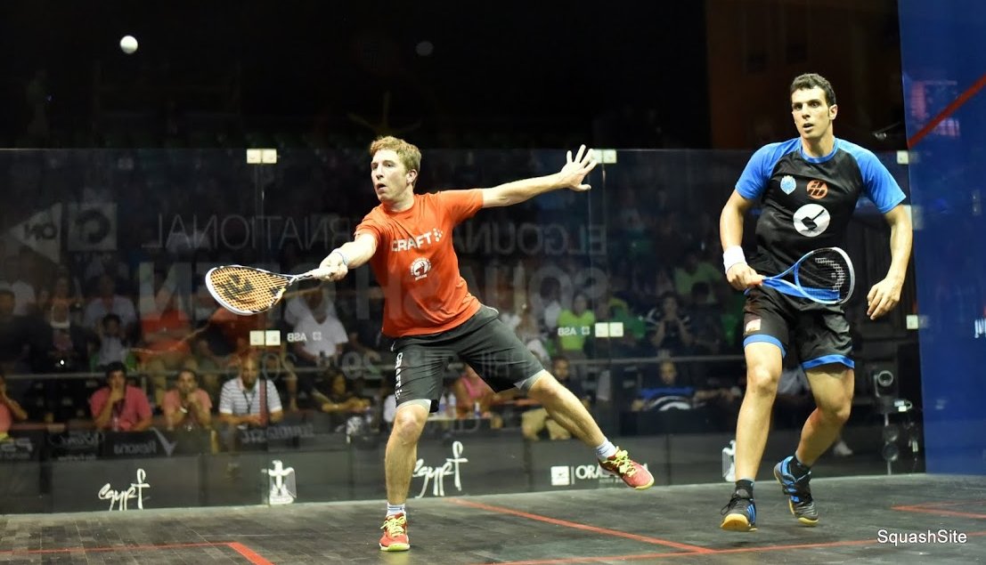 You can’t always get in the perfect body position... Make extra use of the follow through to keep control!

#squash