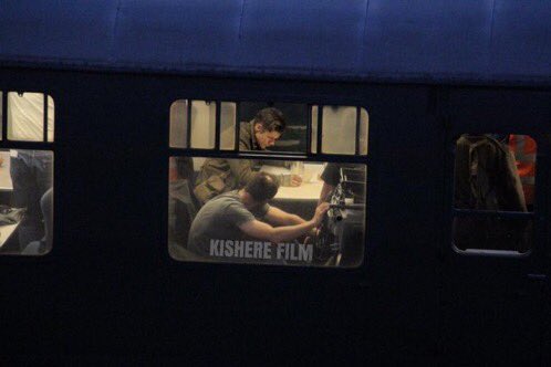 HSUpdating's tweet photo. 📸 | Harry on the set of "Dunkirk" in Swanage, Dorset yesterday.

July 25, 2016.

©kisherefilm https://t.co/tTk1bpOE8j