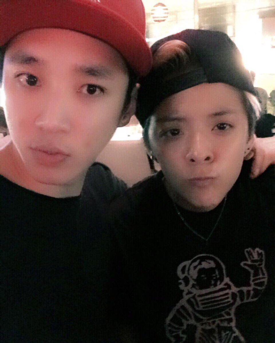 affxtionINA's tweet photo. [SNS] 160726 hyun8862's Instagram Update with Amber https://t.co/YScjyGmP6c https://t.co/Z3VgvHPFro
