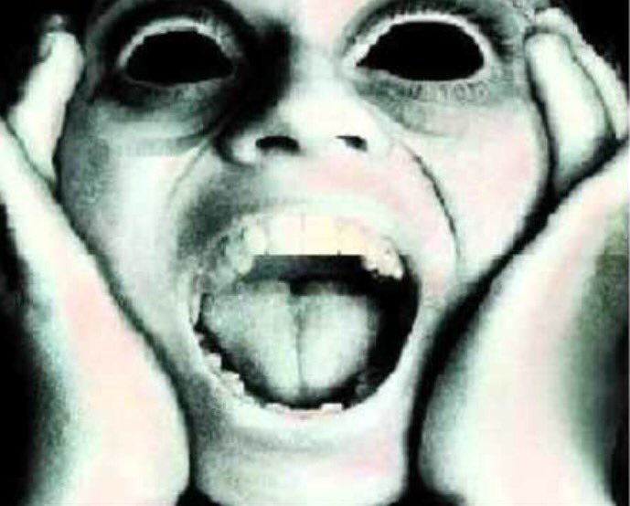 HeidiAMiski's tweet photo. What #PTSD used to feel like for me before I #recovered. #mentalillness #horror #nightmare #flashback https://t.co/47x2sqnb41