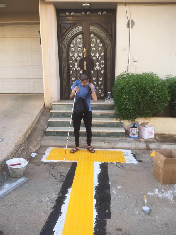 ArabicBest's tweet photo. في بادرة إحسان ولأول مرة في المملكة.. تنفيذ مسارات تربط منازل #المكفوفين بالمساجد .. https://t.co/GHuTWP9VLG