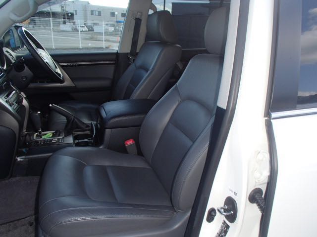 autoholicsltd's tweet photo. #Powermachines #Landcruiser V8, with full options, KCG, cost - 7.2M
Get us on autoholicslimited@yahoo.com https://t.co/AG4IGtbb0T
