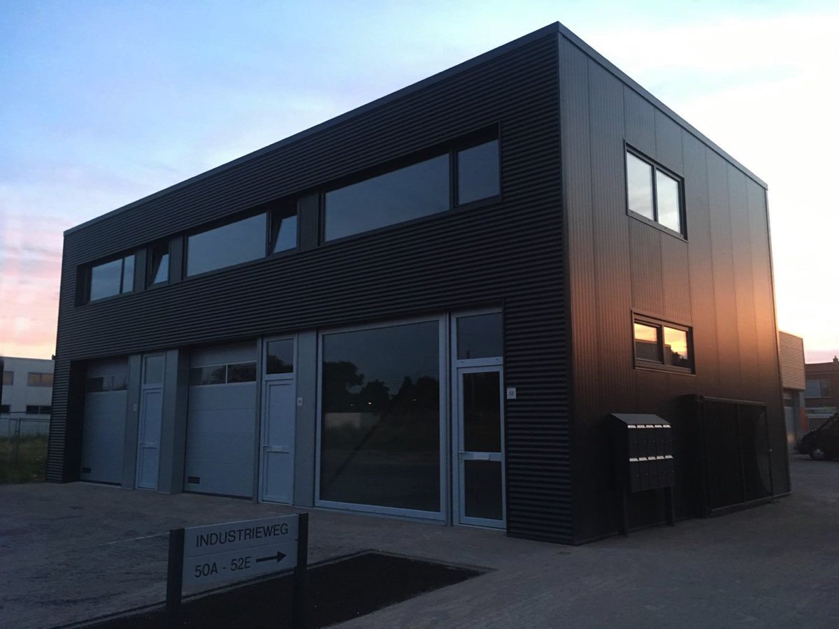 Ons nieuwe pand is vandaag opgeleverd! Eind september staat de verhuizing gepland naar Industrieweg 52, Voorschoten.