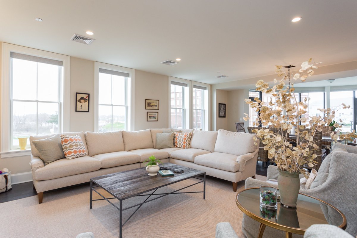Chinburg's tweet photo. Here’s a quick update on the residences at 233 Vaughan Street. https://t.co/bUABkOdsyV #PortsmouthLove https://t.co/1TWefhNUJE