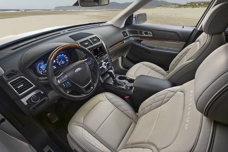 HendersonFord's tweet image. Ford Freedom Sales Event: #2017FordExplorer 1K cash or .9% + $250 for 60 months! bit.ly/1OSrmlF