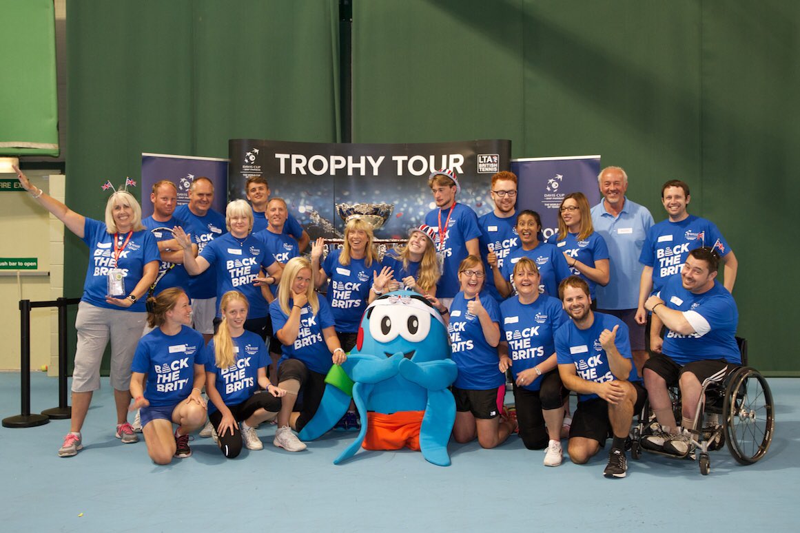 DaveHardman1986's tweet photo. What a great Southend #dctrophytour event we had on Sunday #TennisAnyBody https://t.co/UefEVlsU5J