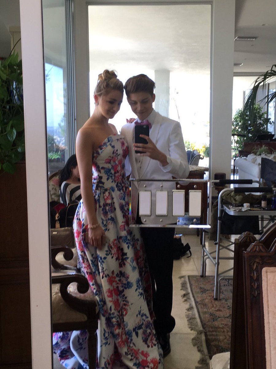 Looks so beautiful💙 <a href="/Chloe_RPeters/">Chloe Peters</a>