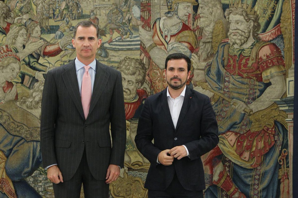 agarzon's tweet photo. En la reunión con el ciudadano Felipe de Borbón hemos insistido en que queremos gobierno alternativo al de Rajoy. https://t.co/At4X4v47Na